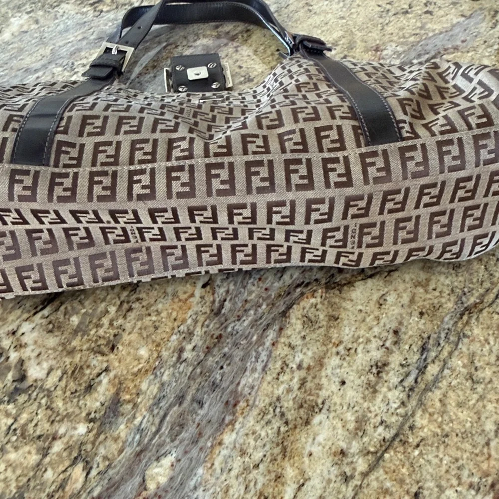 Fendi Monogram Brown and Black Shoulder Bag - Picture 3 of 6